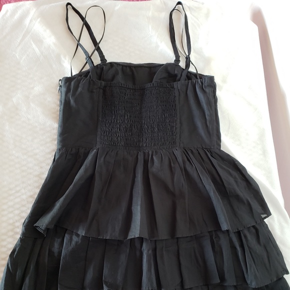 Express Ruffles Dress - Picture 4 of 6